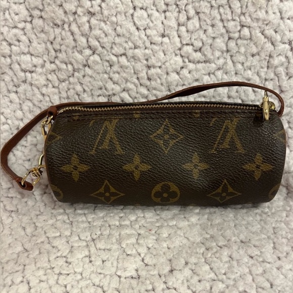 Authentic Louis Vuitton Mini Papillon Monogram Handbag with Strap - Picture 3 of 11